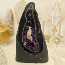 Load image into Gallery viewer, Amethyst Agate Cathedral
