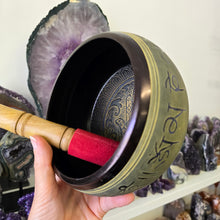Load image into Gallery viewer, Singing Bowl - Hamsa Hand - 14 cm
