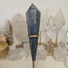 Load image into Gallery viewer, Blue Kyanite Wand on Stand
