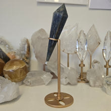 Load image into Gallery viewer, Blue Kyanite Wand on Stand
