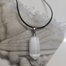 Load image into Gallery viewer, Selenite Cylinder Point Necklace
