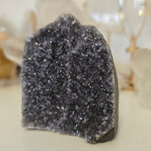 Load image into Gallery viewer, Amethyst Cutbase
