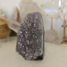 Load image into Gallery viewer, Amethyst Cutbase
