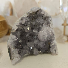 Load image into Gallery viewer, Amethyst Cutbase
