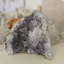 Load image into Gallery viewer, Amethyst Cutbase
