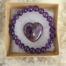 Load image into Gallery viewer, Amethyst Bracelet and Heart Boxset

