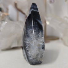 Load image into Gallery viewer, Black Onyx and Quartz Flame
