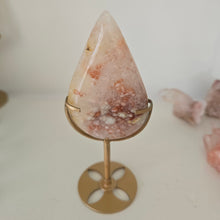 Load image into Gallery viewer, Flower Agate Flame
