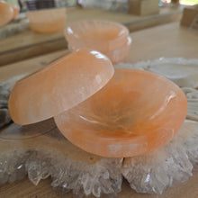 Load image into Gallery viewer, Orange Selenite Bowl

