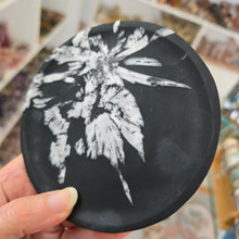Load image into Gallery viewer, Chrysanthemum Stone Plate
