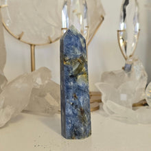 Load image into Gallery viewer, Blue Kyanite Tower
