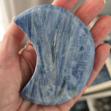 Load image into Gallery viewer, Blue Kyanite Moon on Stand
