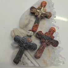Load image into Gallery viewer, Alashan Agate Cross
