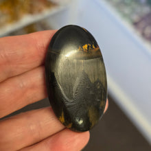 Load image into Gallery viewer, Mara Mamba Tiger&#39;s Eye Palmstone
