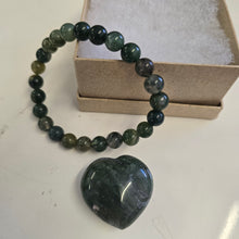 Load image into Gallery viewer, Moss Agate Bracelet and Heart Boxset
