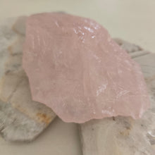 Load image into Gallery viewer, Rose Quartz Raw Chunks
