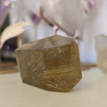 Load image into Gallery viewer, Rutile Quartz Freeform
