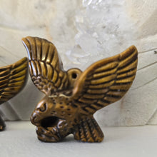 Load image into Gallery viewer, Tiger&#39;s Eye Eagle
