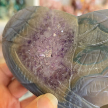 Load image into Gallery viewer, Agate Amethyst Heart Wings
