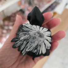 Load image into Gallery viewer, Chrysanthemum Stone Turtle
