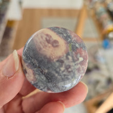 Load image into Gallery viewer, Porcelain Jasper Round Palmstone
