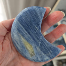 Load image into Gallery viewer, Blue Kyanite Moon on Stand
