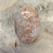 Load image into Gallery viewer, Flower Agate Palmstone

