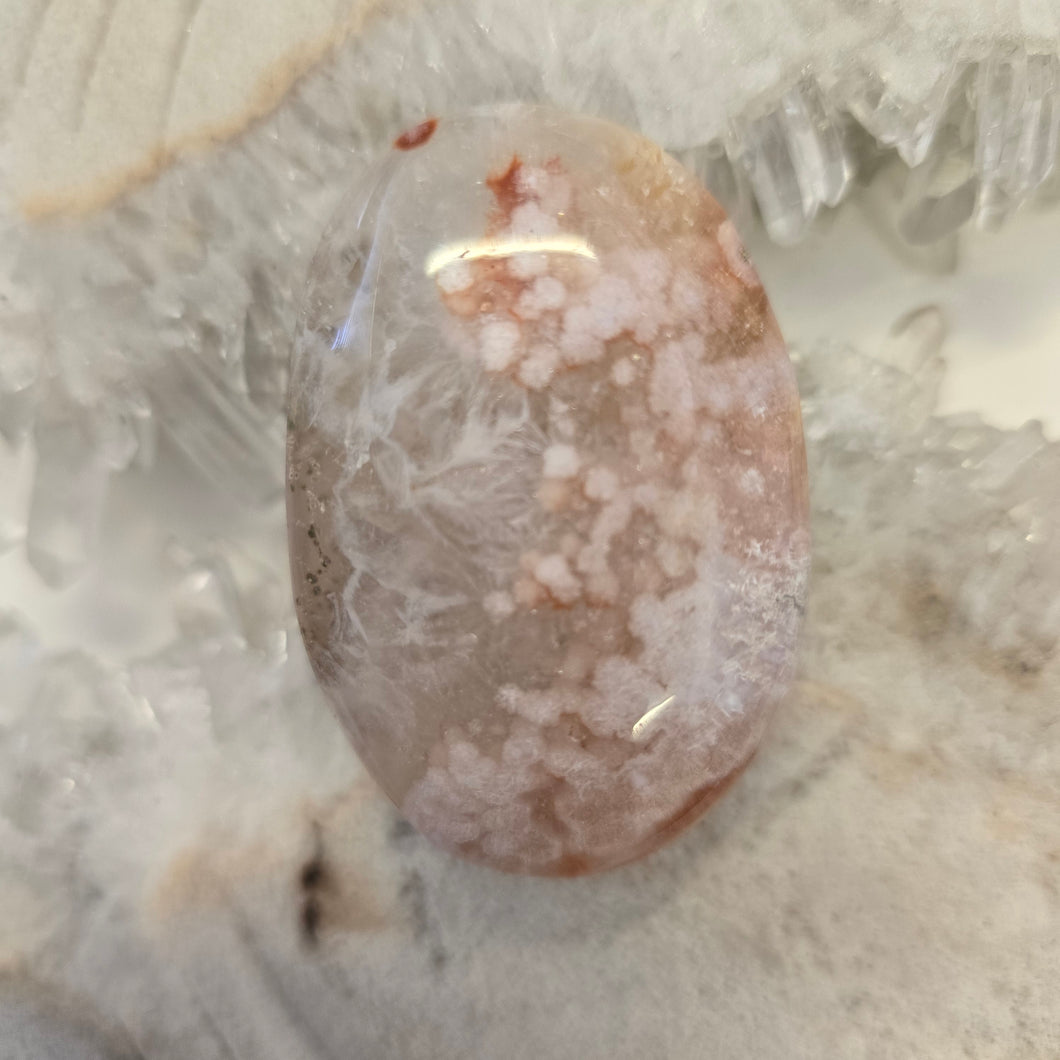 Flower Agate Palmstone