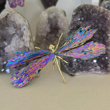 Load image into Gallery viewer, Aura Kyanite Dragonfly - Rainbow
