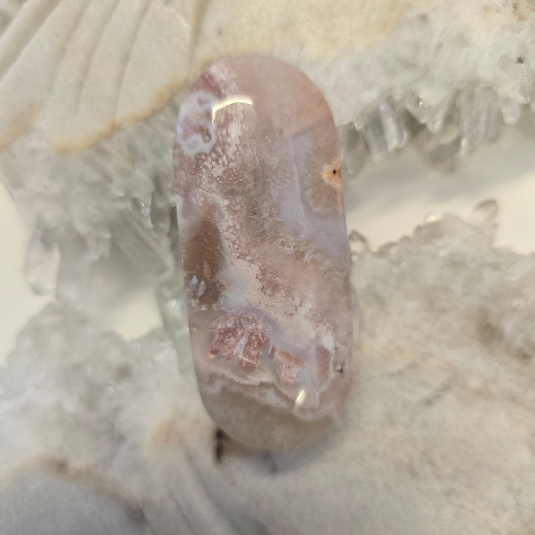 Flower Agate Palmstone
