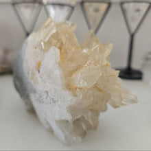 Load image into Gallery viewer, Quartz Cluster Stone Skull - Rainbow
