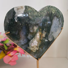 Load image into Gallery viewer, Moss Agate Heart with Stand
