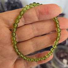 Load image into Gallery viewer, Peridot Bracelet
