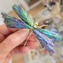 Load image into Gallery viewer, Aura Kyanite Dragonfly - Rainbow
