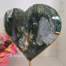 Load image into Gallery viewer, Moss Agate Heart with Stand
