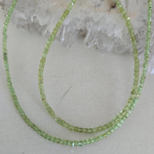 Load image into Gallery viewer, Peridot Faceted Necklace
