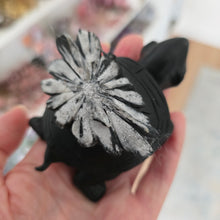 Load image into Gallery viewer, Chrysanthemum Stone Turtle
