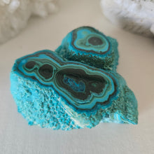 Load image into Gallery viewer, Chrysocolla Malachite

