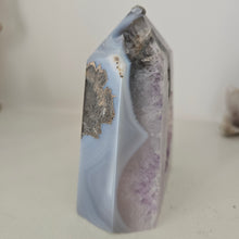 Load image into Gallery viewer, Amethyst Agate Freeform
