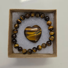 Load image into Gallery viewer, Tiger&#39;s Eye Bracelet and Heart Boxset
