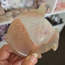 Load image into Gallery viewer, Agate Amethyst Fish
