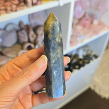 Load image into Gallery viewer, Blue Kyanite Tower
