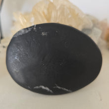 Load image into Gallery viewer, Chrysanthemum Stone Palmstone
