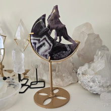 Load image into Gallery viewer, Chevron Amethyst Moon Howling Wolf
