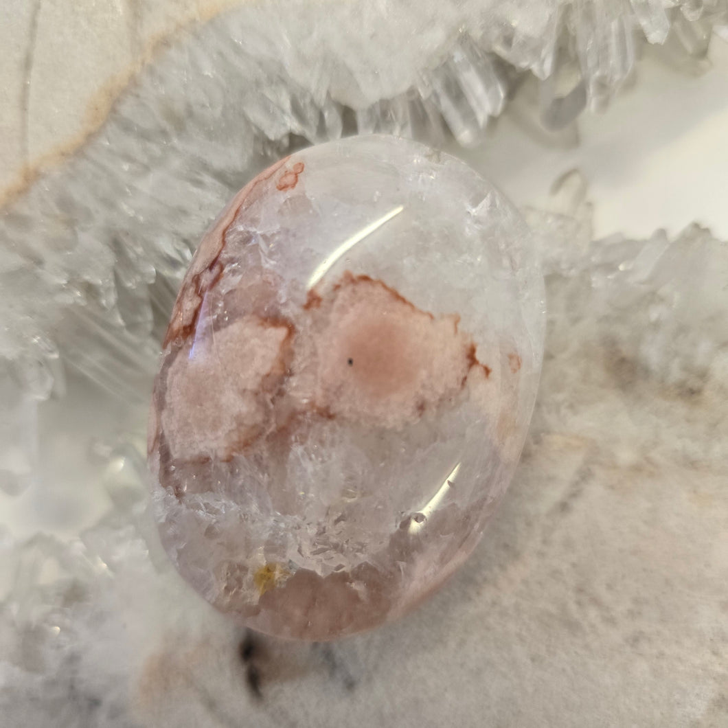 Flower Agate Palmstone