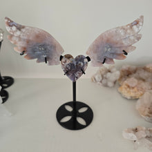 Load image into Gallery viewer, Black Flower Agate Heart Wings
