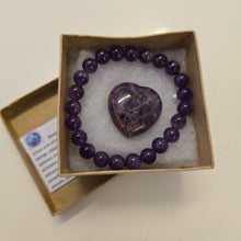 Load image into Gallery viewer, Amethyst Bracelet and Heart Boxset
