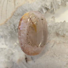 Load image into Gallery viewer, Flower Agate Palmstone
