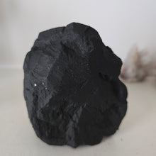 Load image into Gallery viewer, Chrysanthemum Stone Freeform
