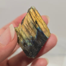 Load image into Gallery viewer, Labradorite Slab
